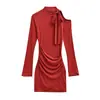 Ropa de Mujer al por Mayor Transfronteriza Estilo Europeo y Americano Primavera 2026 Nuevo Vestido de Color Sólido Ajustado con Diseño de Cinta y Corte Bodycon