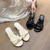 Sandalias de cuña con plataforma gruesa impresionantes para mujer, perfectas para el verano de 2026, lucen geniales con faldas y son cómodas de llevar, sandalias de tacón alto