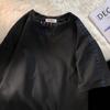 Camiseta Retrô de Manga Curta Estilo Streetwear Japonês para Homens e Mulheres, Design Moderno de Verão, Caimento Solto Versátil, Esportiva de Manga Curta Estilo Hong Kong
