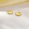 Pendientes de Aro Grandes Lisos Minimalistas Nuevos Europeos y Americanos, Puños de Oreja Versátiles de Estilo Genial Ins de Personalidad, Cobre Chapado en Oro