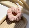 Diadema de cerdo de peluche para el pelo del intestino grueso, cuerda de goma para el pelo linda de niña, banda de goma japonesa y coreana, cuerda para el pelo, accesorios para el pelo de otoño e invierno, accesorios para la cabeza, venta al por mayor