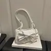Bolsa com Laço para Mulheres 2026 Moda Novo Estilo Corrente de Pérolas Bolsa Transversal Design Estiloso Textura Elegante Bolsa de Ombro
