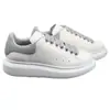 Zapatillas Blancas de Plataforma Gruesa para Hombre y Mujer Putian Mcqueen Transpirables, que Aumentan la Altura, Zapatillas Deportivas Versátiles Casuales