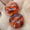 Comercio exterior en stock cuentas acrílicas imitación ámbar cuentas de leopardo de dos colores cuentas de carey de forma especial cuentas con patrón de resina cuentas redondas de acetato