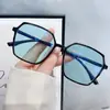 Novos Óculos Elegantes com Cor Degradê para Miopia, Lentes Fotocromáticas, Efeito Emagrecedor para Rostos Grandes, Óculos Anti-Luz Azul K