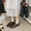 Sapatos Quadrados de Couro Retro 2026 com Fivela, Sapatos Rasos Femininos Pretos, Sapatos Mary Jane Retrô Marrom Outono