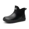 Botas de Chuva Casuais com Temperamento Versátil Simples para Mulheres Estilo Fashionável Antiderrapante Resistente ao Desgaste para Viagem em Dia Chuvoso Botas de Chuva de Trabalho para Adultos