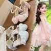 Zapatos de Princesa para Niñas Sandalias Cerradas de Verano para Niños con Perlas, Encaje y Lazo Estilo Dulce Zapatos de Actuación para Niñas Modernos