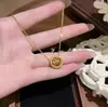 Nuevo Modelo Tienda de Oro Mismo Estilo Cobre Chapado en Oro Súper Brillante Deslumbrante Anillo Redondo Collar con Forma de Cintura Fabricante de Comercio Electrónico para Transmisiones en Vivo Venta al por Mayor