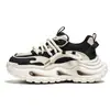 Nova Coleção de Primavera Retro Desgastado Cool Tendência Popular Sapatos Masculinos Moda Casual Versátil Aumenta Altura Sola Grossa Sapatos Masculinos Sapatos de Nicho
