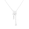 Collar dulce de rosa con incrustaciones de diamantes de moda nicho para mujer, único, exquisito, lujo ligero, diseño elegante, cadena versátil para la clavícula