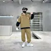 Conjunto de Sudadera para Niños 2026 Otoño Nuevo Estilo Sudadera de Bloques de Color para Niños y Pantalones Jogger Atuendo Elegante