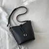 Bolso de Cubo Retro de Nicho para Mujer Bolso de Hombro 2026 Primavera Nueva Moda Versátil para Viajar Bolso de Hombro Cruzado