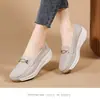 Sapatos Mocassins Branco Guindaste Couro Genuíno Solado Grosso Sapatos Casuais para Mães Sapatos de Balanço Slip-ons Solado Macio Sapatos Femininos Mocassins