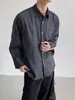Camisa de Manga Larga con Bolsillo y Solapa de Patchwork a Cuadros Pequeños Estilo Retro Americano para Hombre, Nueva Camisa de Corte Holgado Primavera 2026