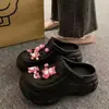 Em Estoque Entrega Rápida Super Populares Novos Tamancos Femininos para o Verão, Sandálias Fofas de Desenho Antiderrapantes Resistentes a Odores com Solado Grosso