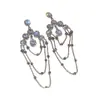 Aretes de aguja de plata con diamantes, borlas de mariposa de perla hueca, aretes de lujo ligero de alta gama, aretes de diseño único de nicho para mujer