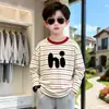 Camiseta de manga larga a rayas de algodón puro de moda para niños, nuevo estilo primavera y otoño, camiseta básica holgada para niños y niños mayores