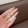 Brinco Gancho de Orelha Pérola Gota d'Água Borla Barroca Coreano Simples e Fresco Moda Simples Versátil para o Dia a Dia Joia de Orelha Única