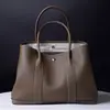 Bolsa de Jardín Completamente Cosida a Mano con Hilo Encerado, Acabado de Alta Gama, Piel de Vacuno de Primera Capa Ntogo, Herrajes de Acero, Bolso de Mano de Gran Capacidad para Viajeras
