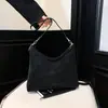 Bolsos Retro Otoño e Invierno para Mujer 2025 Nuevo Bolso de Hombro y Axila de Gamuza de Gama Alta Bolso Casual para el Trabajo Bolso Almohada