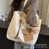 Bolso de Hombro de Lona Fresco y Único, de Moda y Tendencia, Nicho, Nuevo Modelo 2026, Gran Capacidad, Bolso de Mano Versátil Casual