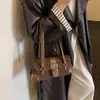 Bolso de axila nuevo y moderno para mujer, bolso de hombro patchwork de nicho retro 2026, bolso de mano estilo coreano con estampado de leopardo, bolso tote