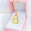 Pingente de Cabacinha em Liga de Cobre Dourada Simulada Vazada com Diamante Sintético para Mulheres Leve Luxo Sensação de Alto Padrão Atraindo Riqueza e Sorte Fortuna e Prosperidade Corrente para Clavícula