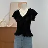 Camiseta de Punto de Manga Corta con Cuello en V y Volantes Estilo Coreano para Mujer, Nuevo Estilo Verano 2025, Ceñida a la Cintura, Adelgazante, Top Único y Distintivo