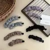 Plissados Suaves~ Prendedor de Banana Estilo Designer Que Realça o Volume do Cabelo, Sensação Elegante e Sofisticada, Presilha de Cabelo para a Parte de Trás da Cabeça, Rabo de Cavalo Alto Simples