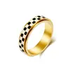Diseño de Nicho de Gama Alta Anillo Giratorio de Acero de Titanio Blanco y Negro Cuadriculado Moda para Mujer Temperamento para el Trabajo Joyería para la Mano