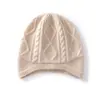 Estilo Nuevo Otoño/Invierno Sombrero de Punto de Color Sólido con Protección para Orejas, Botón y Patrón de Diamantes, Cálido de Cachemir, Cortavientos, Gorro para la Cabeza, de Moda para el Trayecto Diario