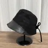 Sombrero Cubo Retro de Ante con Parches Estilo Coreano para Mujer, Otoño e Invierno, Circunferencia de Cabeza Grande, Versátil, Adelgazante, Cálido Sombrero Cloche