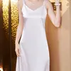 Elegante Vestido Negro de Tirantes Finos para Mujer, Nuevo Estilo Verano 2026, Vestido Interior de Traje de Satén de Acetato para Figuras Pequeñas