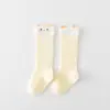 Calcetines nuevos para bebé primavera y otoño 0-3 meses recién nacido tubo medio y largo calcetines de algodón para niños y niñas calcetines hasta la rodilla para bebé gordito tubo medio