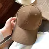 Boné de Baseball Bordado com Letra Bege para Mulheres, Estilo Coreano Versátil Protetor Solar Chapéu de Aba Curva Emagrecedor de Rosto Tendência
