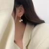 Pendientes huecos geométricos de moda Luojia para mujer, pendientes de diseño exquisito de estilo Chanel de alta calidad, joyería sencilla que combina con todo.