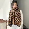 Bufanda de Cuadros Popular Nueva 2025 para Mujer Otoño e Invierno Estilo Coreano Imitación Cachemira Chal de Doble Uso Bufanda Gruesa Cálida