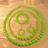 Aretes Retro Europeos y Americanos 2024 Pulsera de Cuentas Color Caramelo Colgante Exagerado Collar Dopamínico traje Joyería Mujer