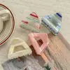 Pinza Triangular Simple para el Cabello Estilo Coreano Etiqueta Dorada Ácido Acético Clip para el Cabello Personalizado de Alta Gama Accesorio para el Cabello Adorno para la Cabeza