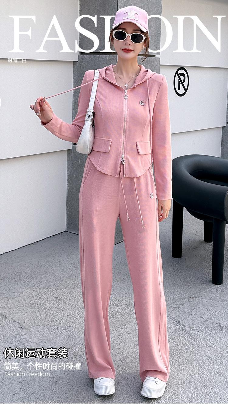 跨境淘货源分销2023春夏秋季新款街头潮流减龄小个子爆款欧货网红款运动套装休闲运动气质休闲时尚流行新款春夏秋装春夏秋装女装时尚套装套装女装春夏秋季套装女套装女女士运动服女装两件套套装卫衣套装休闲套装春夏秋季套装女装时尚套装盐系休闲套装女装2023百搭设计感小众洋气欧货阿里国际站跨境采购Cross-border, online shopping source, distribution, 2023 spring summer autumn, new, street trends, age reduction, small, explosive, European goods, network red, sportswear, leisure sports, temperament leisure, fashion popular, new spring summer autumn clothing, spring summer autumn women's clothing, fashion suit, suit women's clothing, women's sportswear, women's two-piece, hoodie suit, suit leisure, Fashion suit, salt department, leisure suit, women's 2023, everything, design sense, niche, foreign style, Ali International Station, cross-border procurement