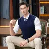 Chaleco de cachemira 100% para hombre de otoño e invierno, casual, para mediana edad y mayores, cuello en V, cálido, chaleco suéter, capa base para hombres