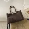 Bolsa Tote Casual de Grande Capacidade para Mulheres 2025 Inverno Nova Bolsa de Ombro de Mão Bolsa de Trabalho Moda Simples Senso Diário