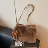 Bolsa de Pelúcia de Grande Capacidade Feminina 2026 Outono Nova Elegante de Alto Valor Bolsa Tote Bolsa de Mão Bolsa de Ombro Peluda
