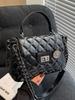 Moda Caliente de Venta Estilo Chanel Elegante Lujo Ligero Bolso Pequeño de Mano para Mujer Ocio Viajero Bolso Cruzado de Cadena de Gama Alta