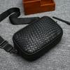 Bolso de Hombro para Hombre de Moda Versátil Nicho Bolso Cruzado Tejido de Moda Japonesa y Coreana Nueva Mochila Casual Antigua