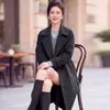 Moda Otoño Invierno 2026 Transfronteriza Nuevo Estilo Casual Adelgazante Rejuvenecedor Ajuste Delgado Chaqueta Versátil para Mujeres de Mediana Edad