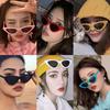 Venta al por Mayor de Frecuencia Cruzada 2022 Nuevas Gafas de Sol Moda Europea y Americana Retro Triángulo Cuadrado Marco Pequeño Gafas de Sol para Mujer Modernas