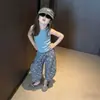 Ropa para Niños Conjunto para Niñas 2026 Verano Nuevo Moda Coreana Ropa para Niños Pequeños Chaleco Pantalones Azules Estampados Conjunto de Dos Piezas