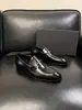 Sapatos Loafer de Couro de Luxo Leve Transfronteiriços BO Couro Bovino de Camada Superior Encerado Alto Brilho Fivela Horizontal de Metal Baixo Antiderrapante Loafers de Negócios